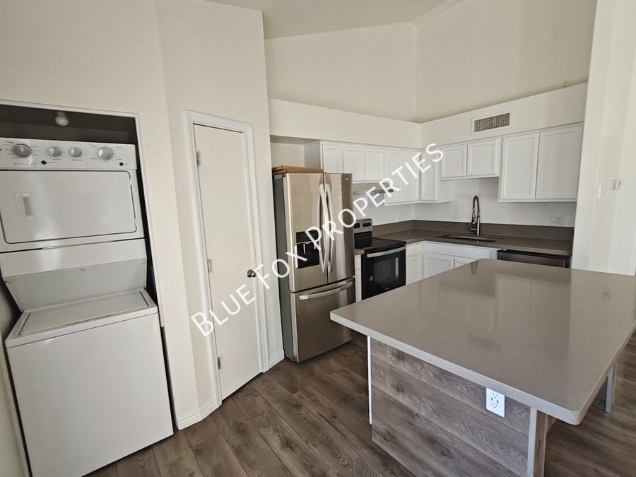 3049 W Avenida Destino property image