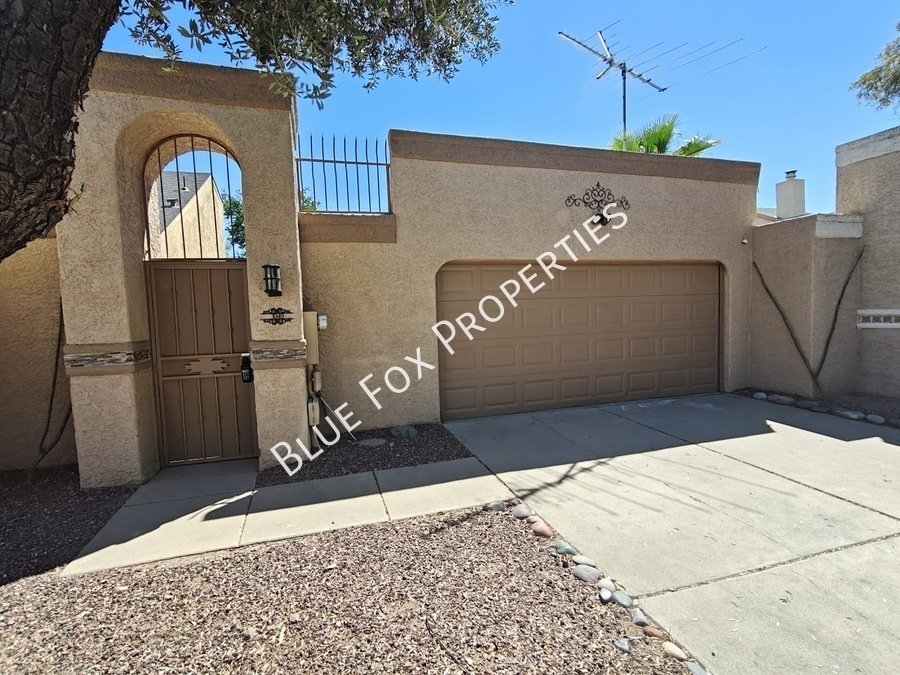 3049 W Avenida Destino property image