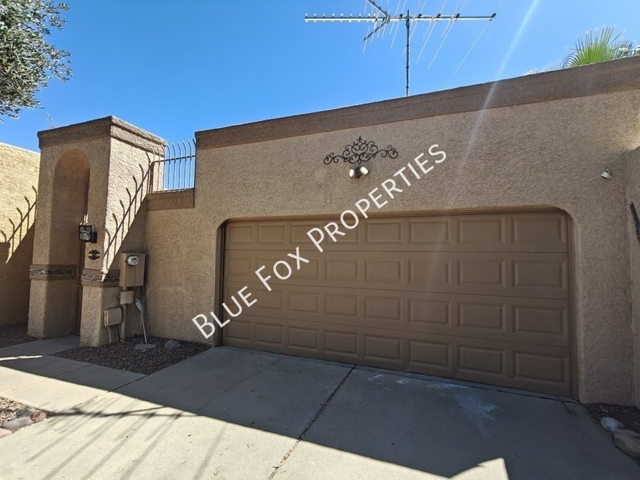 3049 W Avenida Destino property image