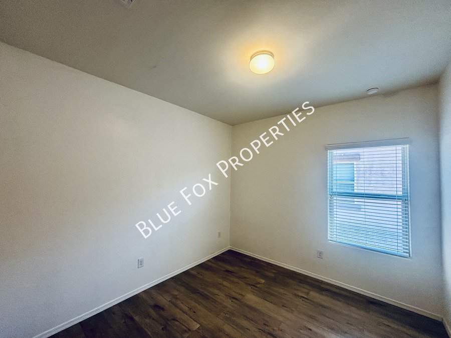 10232 North Crooked Peak Trail property image
