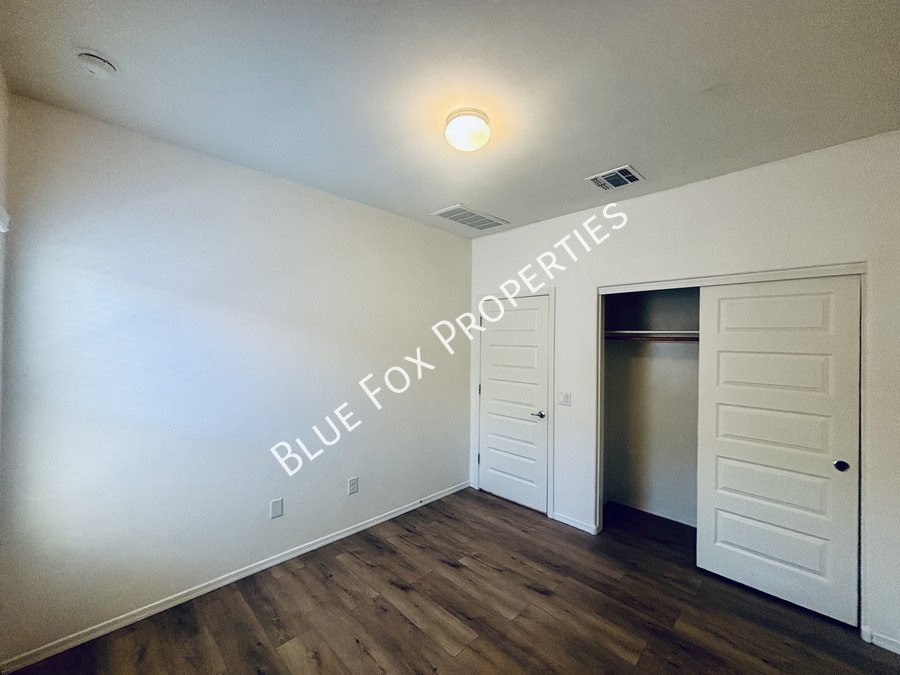 10232 North Crooked Peak Trail property image