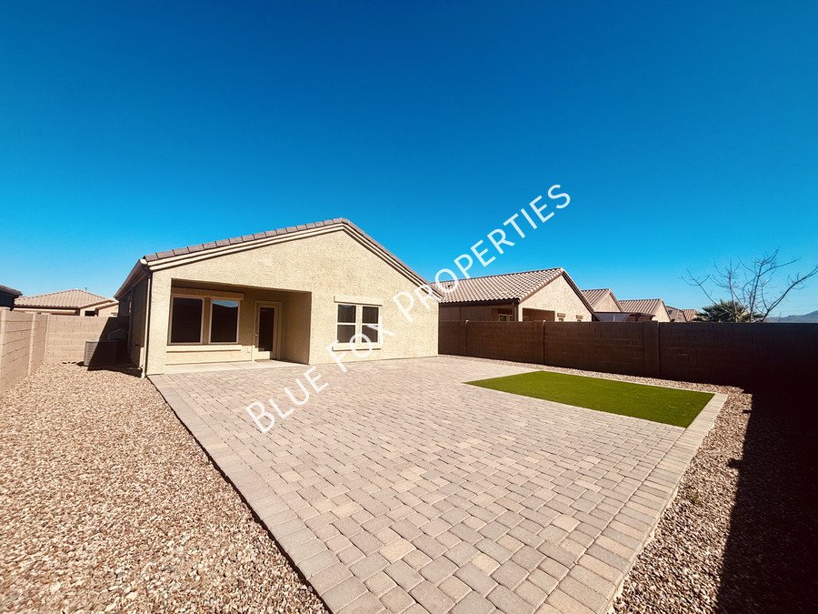 10232 North Crooked Peak Trail property image