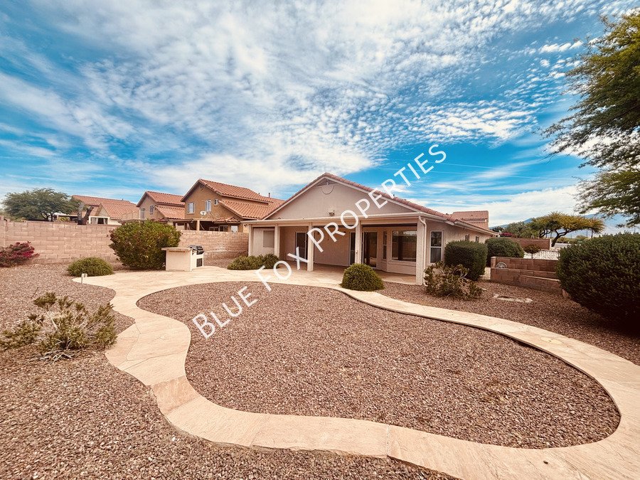 10451 North Calle Verano Seco property image
