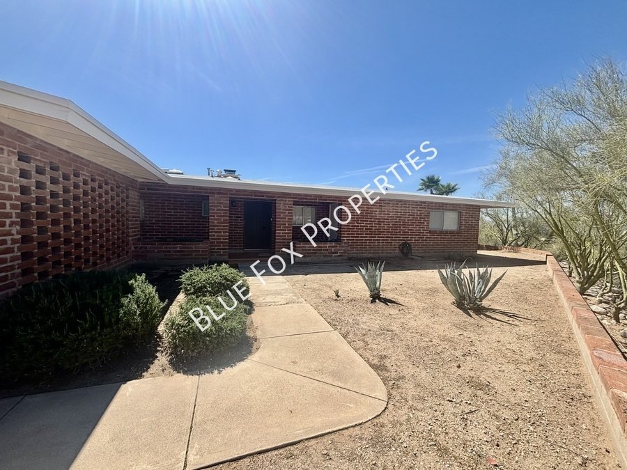 900 E Vía Lucitas property image