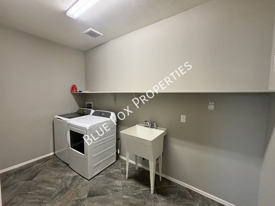 3156 S Three D Court property image