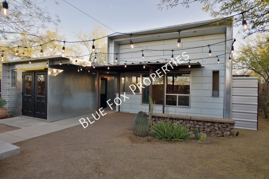 1150 E 15th Street property image
