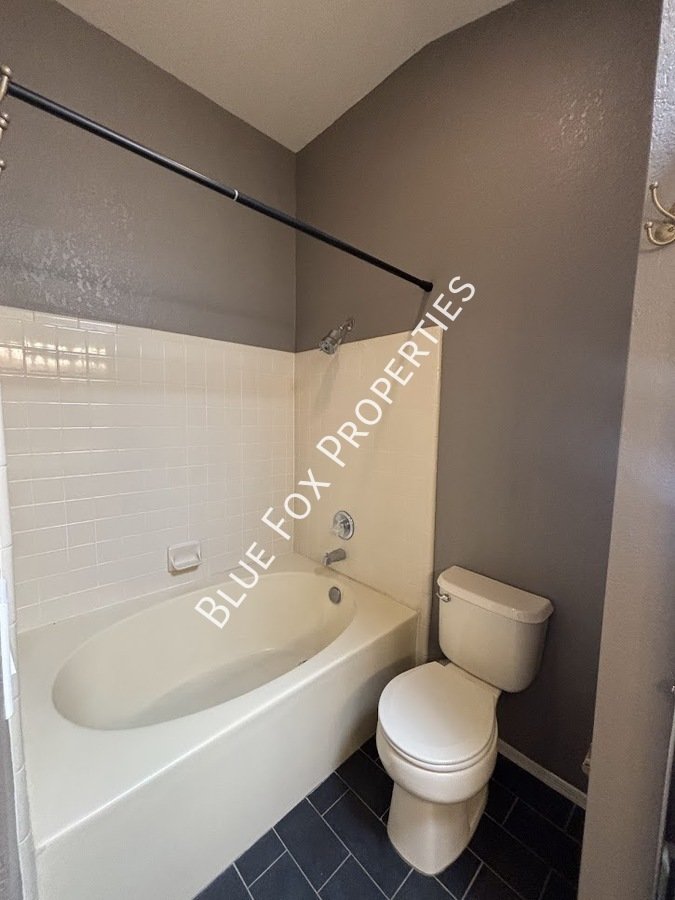 Beautiful 3 bed 2 bath home in NW Tucson property image