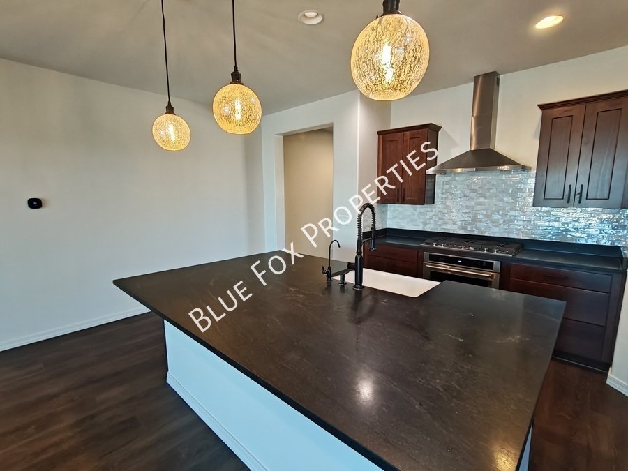 8454 N Lone Ranger Road property image