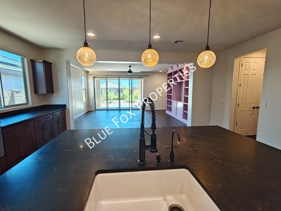 8454 N Lone Ranger Road property image