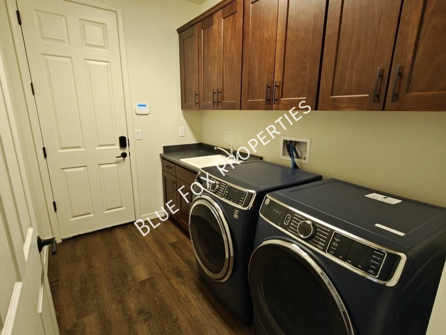 8454 N Lone Ranger Road property image