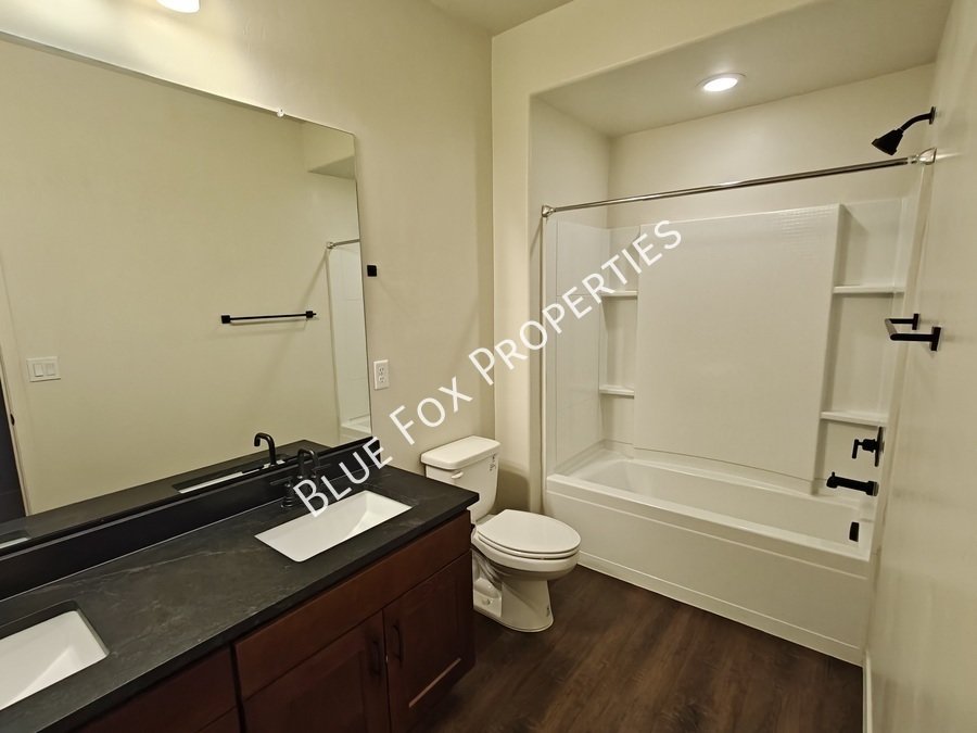 8454 N Lone Ranger Road property image