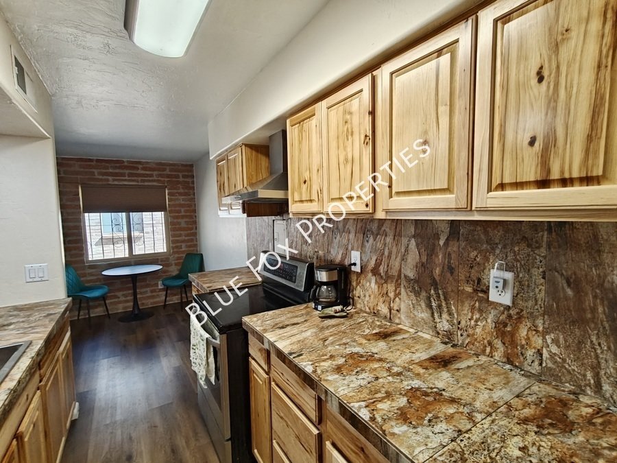6666 E Calle Alegria Unit B property image