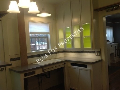1 bed/1 bath home built in 1926 with modern charm property image