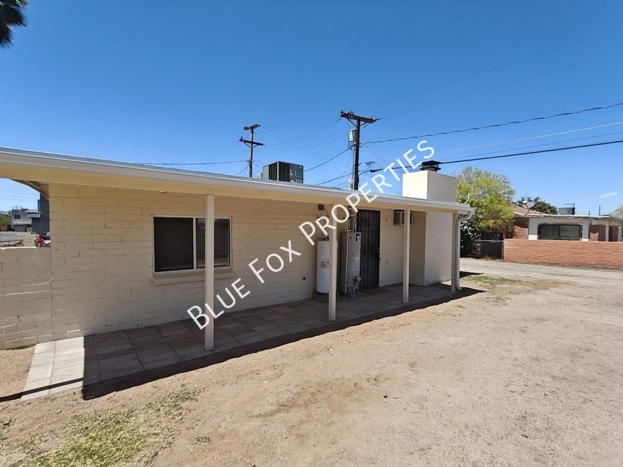 Cute 1 Bedroom 1 Bath Near U of A -Save of Utilities property image