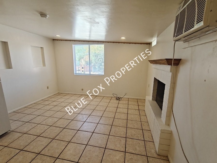 Cute 1 Bedroom 1 Bath Near U of A -Save of Utilities property image