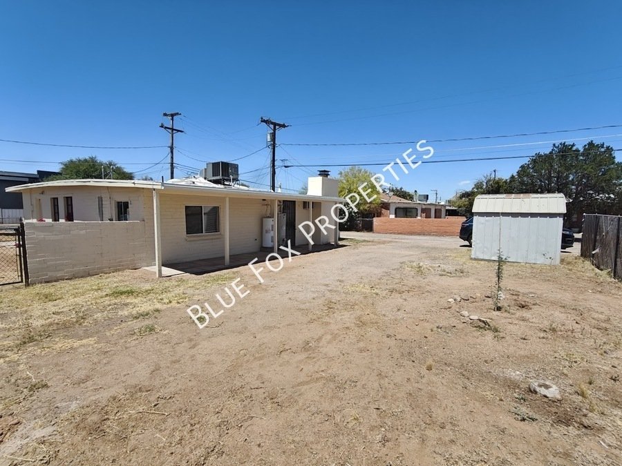 Cute 1 Bedroom 1 Bath Near U of A -Save of Utilities property image