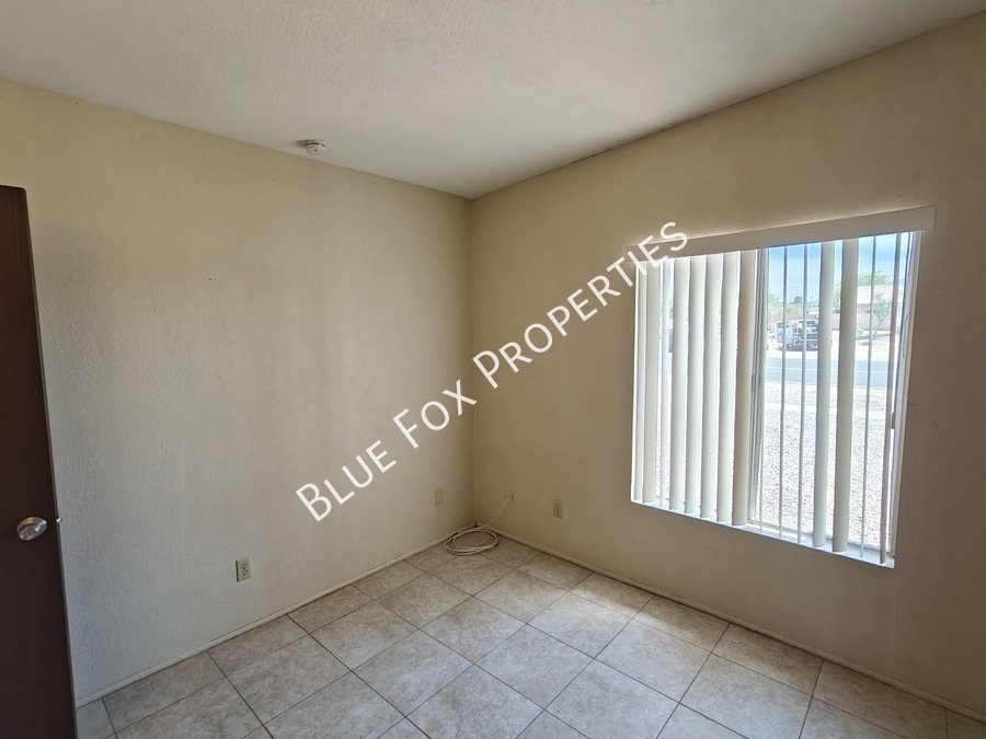 Drive home tomorrow to this ready to move in 2 bedroom! property image