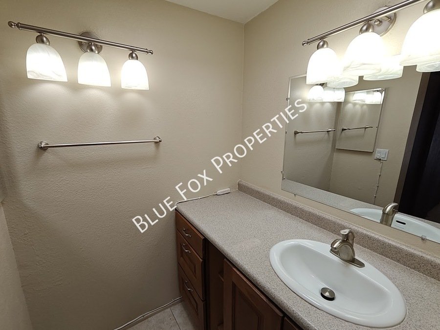 Drive home tomorrow to this ready to move in 2 bedroom! property image