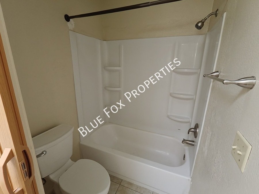 Drive home tomorrow to this ready to move in 2 bedroom! property image