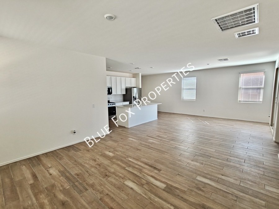 9251 N Peridot Vista Ave property image