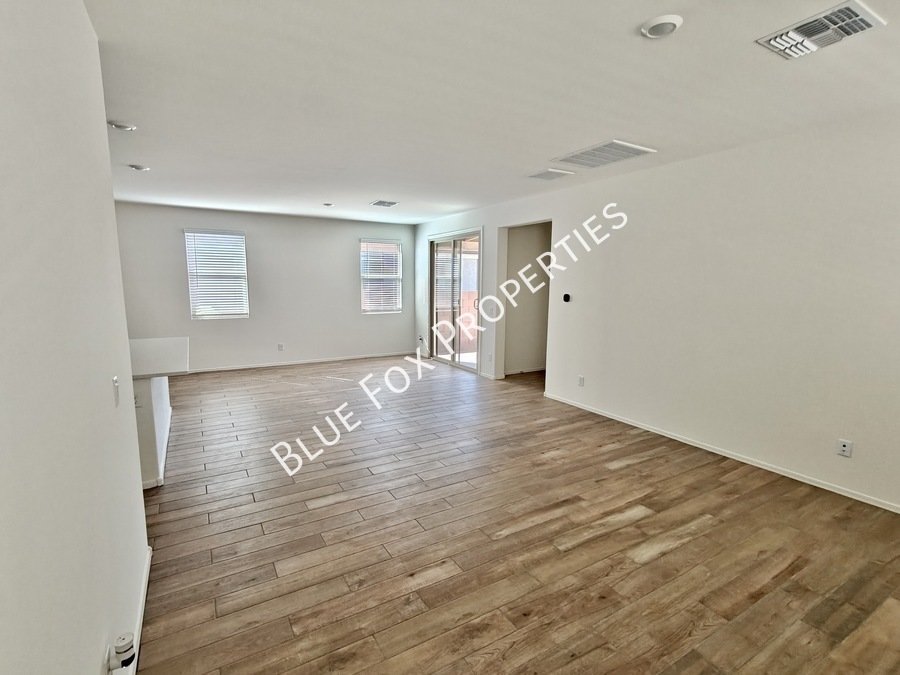 9251 N Peridot Vista Ave property image