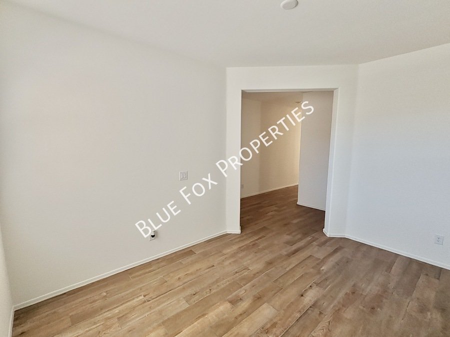 9251 N Peridot Vista Ave property image