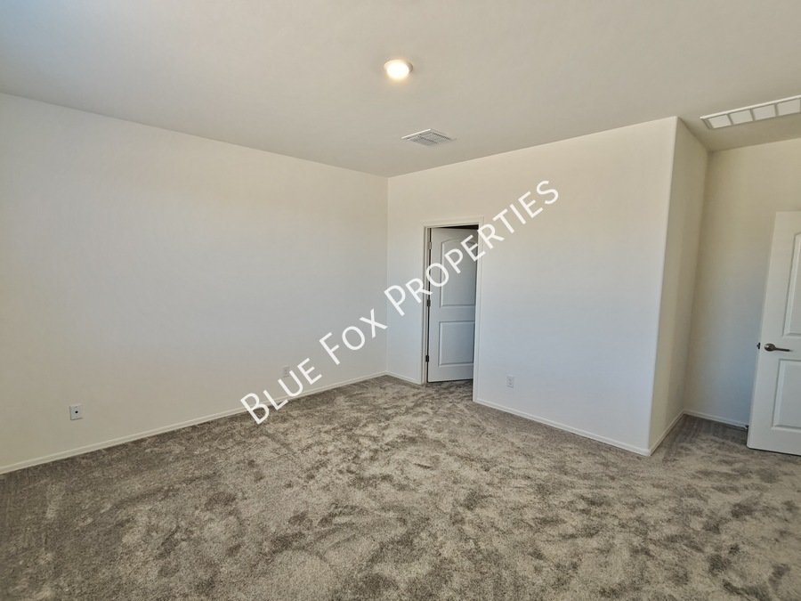 9251 N Peridot Vista Ave property image