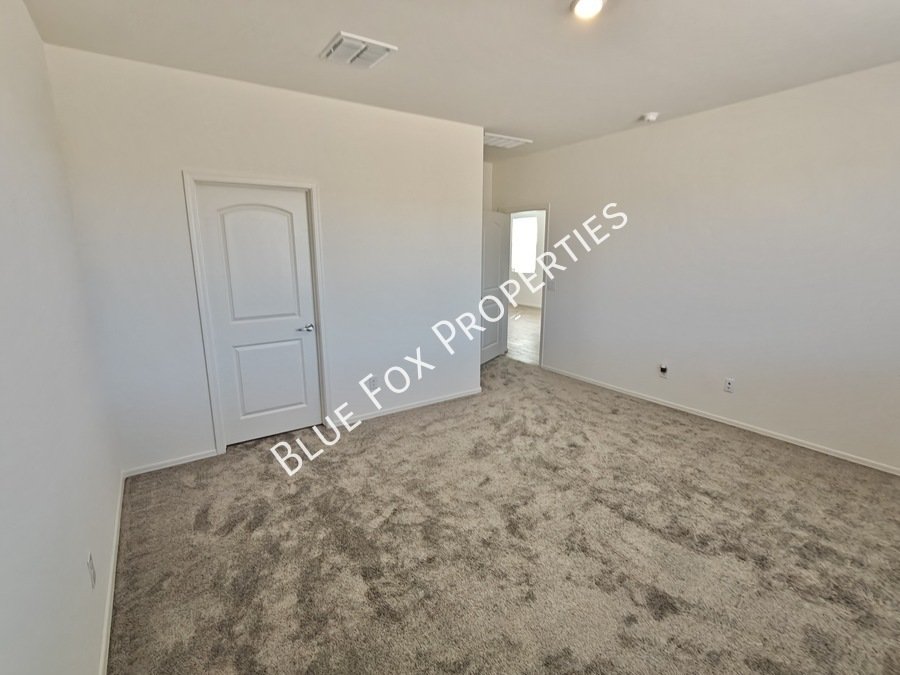 9251 N Peridot Vista Ave property image