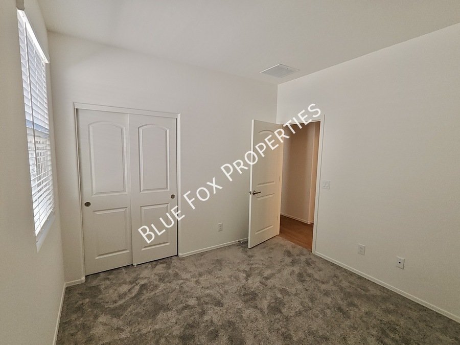 9251 N Peridot Vista Ave property image