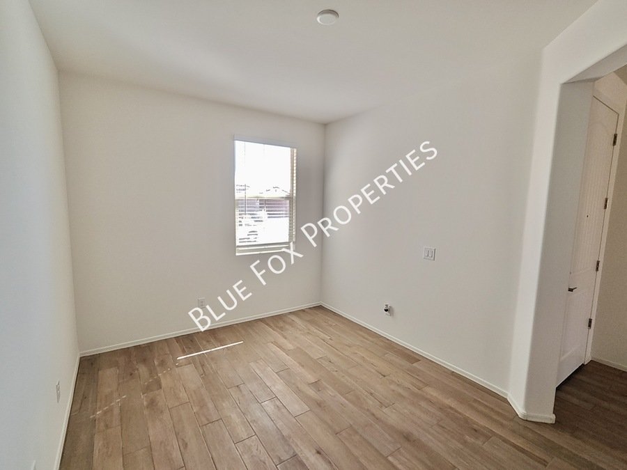 9251 N Peridot Vista Ave property image