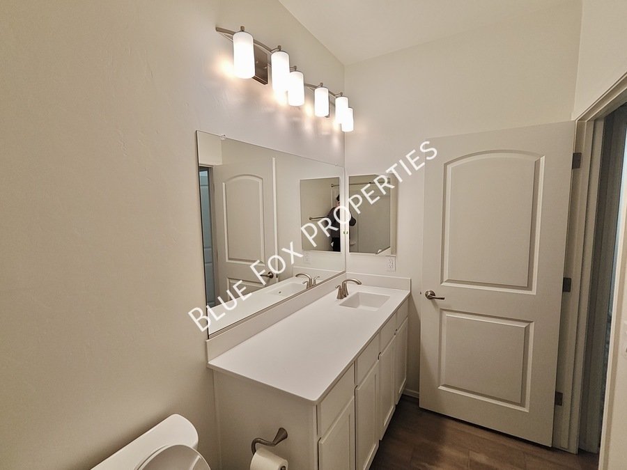9251 N Peridot Vista Ave property image