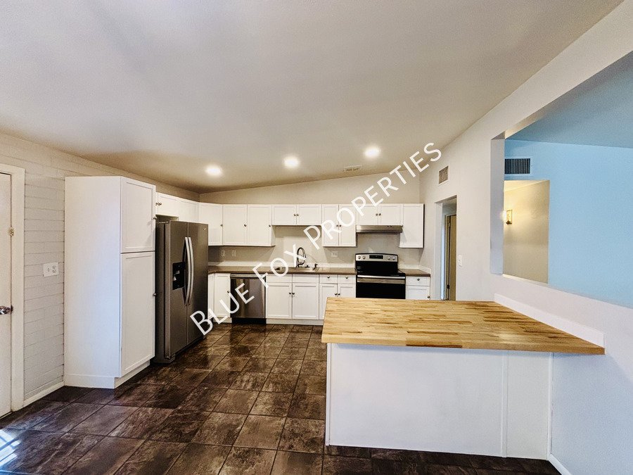 4355 East Glenn Street property image