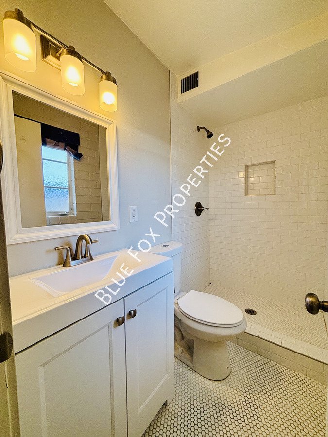 4355 East Glenn Street property image