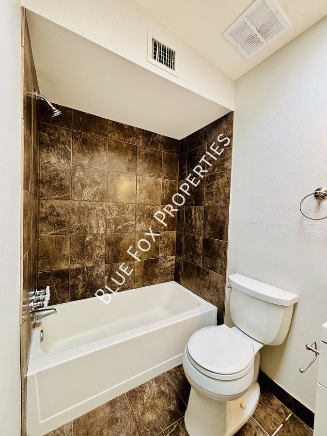 4355 East Glenn Street property image