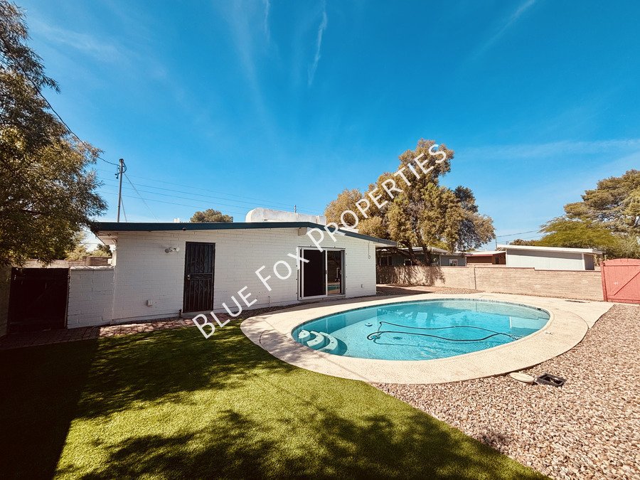 4355 East Glenn Street property image