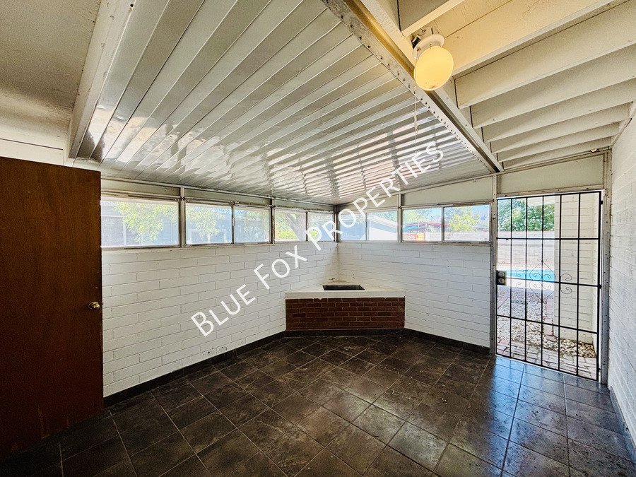 4355 East Glenn Street property image