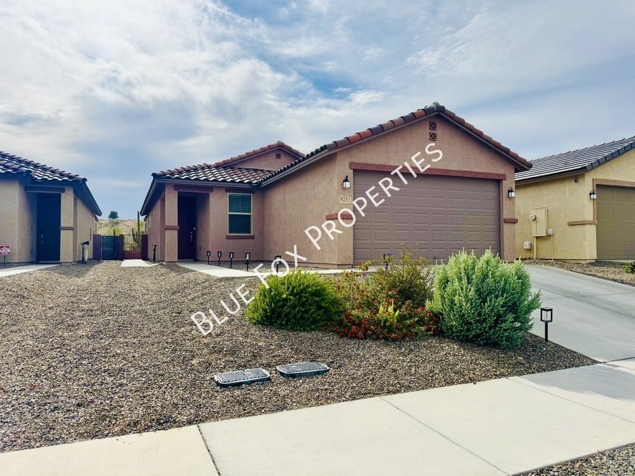 9251 N Peridot Vista Ave property image