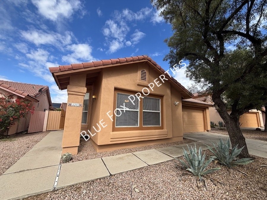 9913 N Woodstone Trail property image