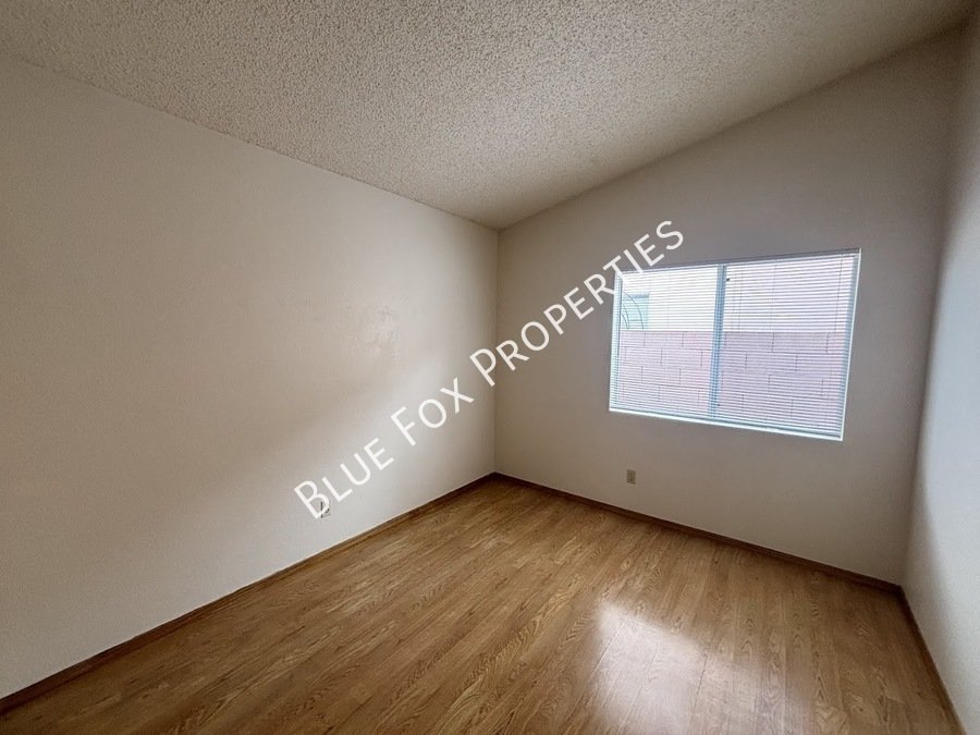 9913 N Woodstone Trail property image