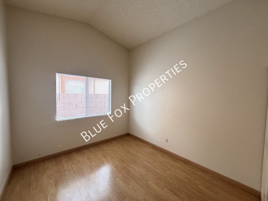 9913 N Woodstone Trail property image