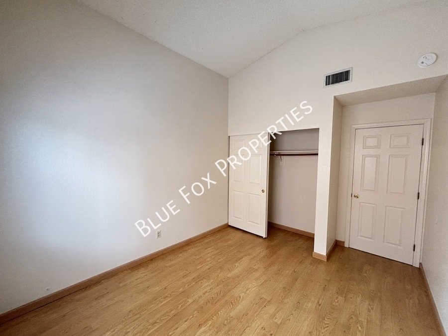 9913 N Woodstone Trail property image