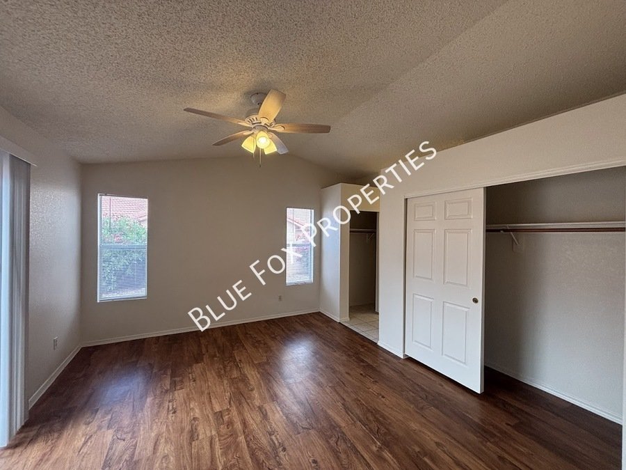 9913 N Woodstone Trail property image