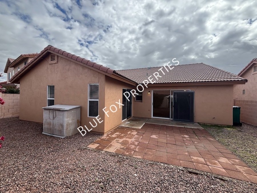 9913 N Woodstone Trail property image