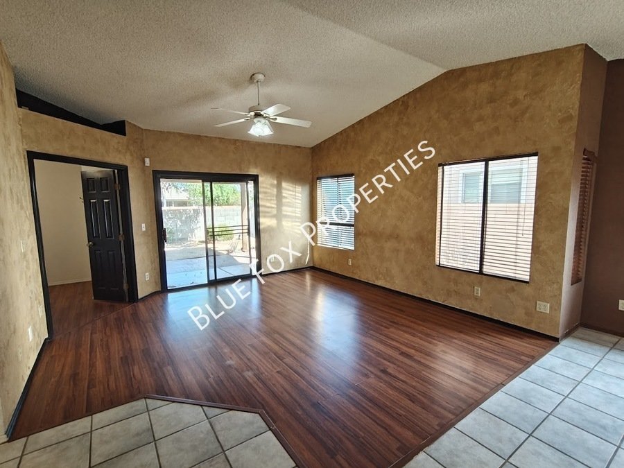 9073 N. Tiger Eye Way property image