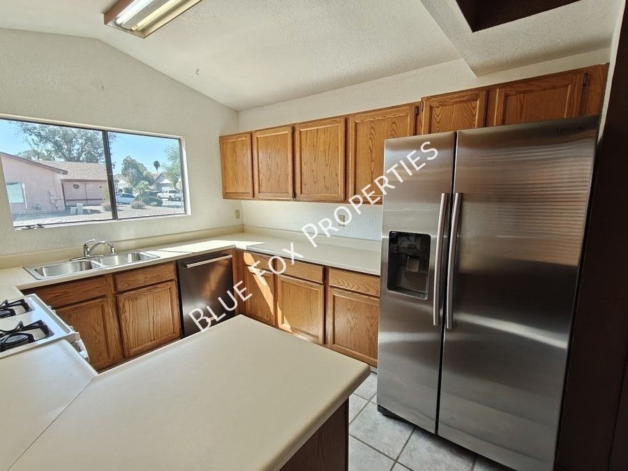 9073 N. Tiger Eye Way property image