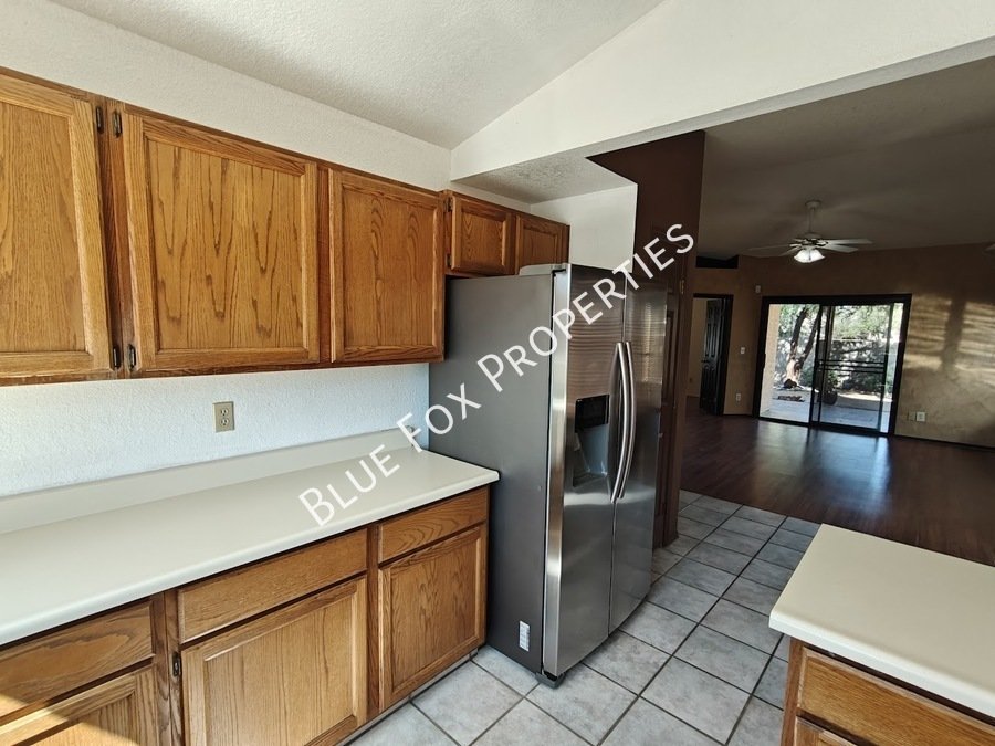9073 N. Tiger Eye Way property image
