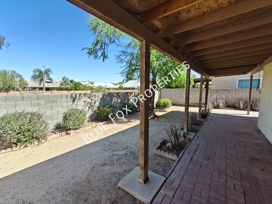 9073 N. Tiger Eye Way property image
