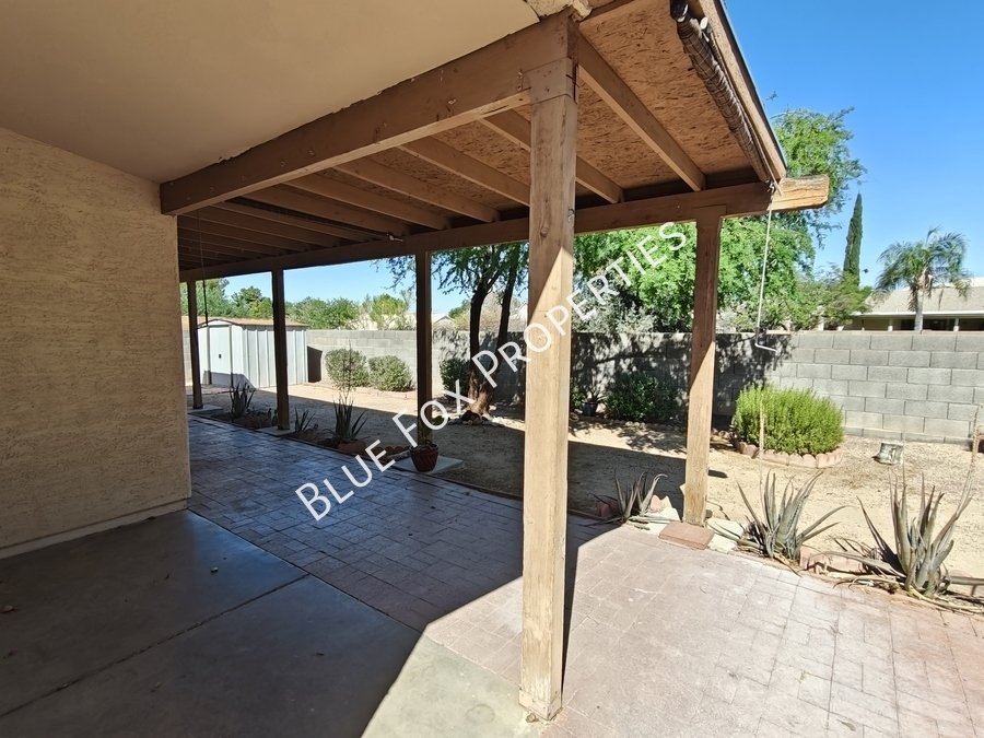 9073 N. Tiger Eye Way property image