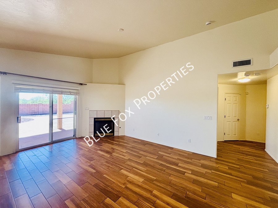 10451 North Calle Verano Seco property image