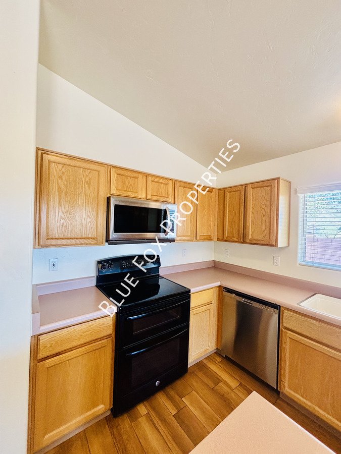 10451 North Calle Verano Seco property image